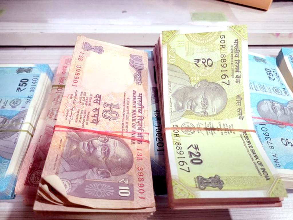 Black marketing is getting a boost due to huge shortage of small denomination notes